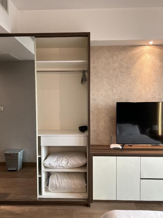 U Residence 2 Studio Apartment Pool View Tangerang Dış mekan fotoğraf