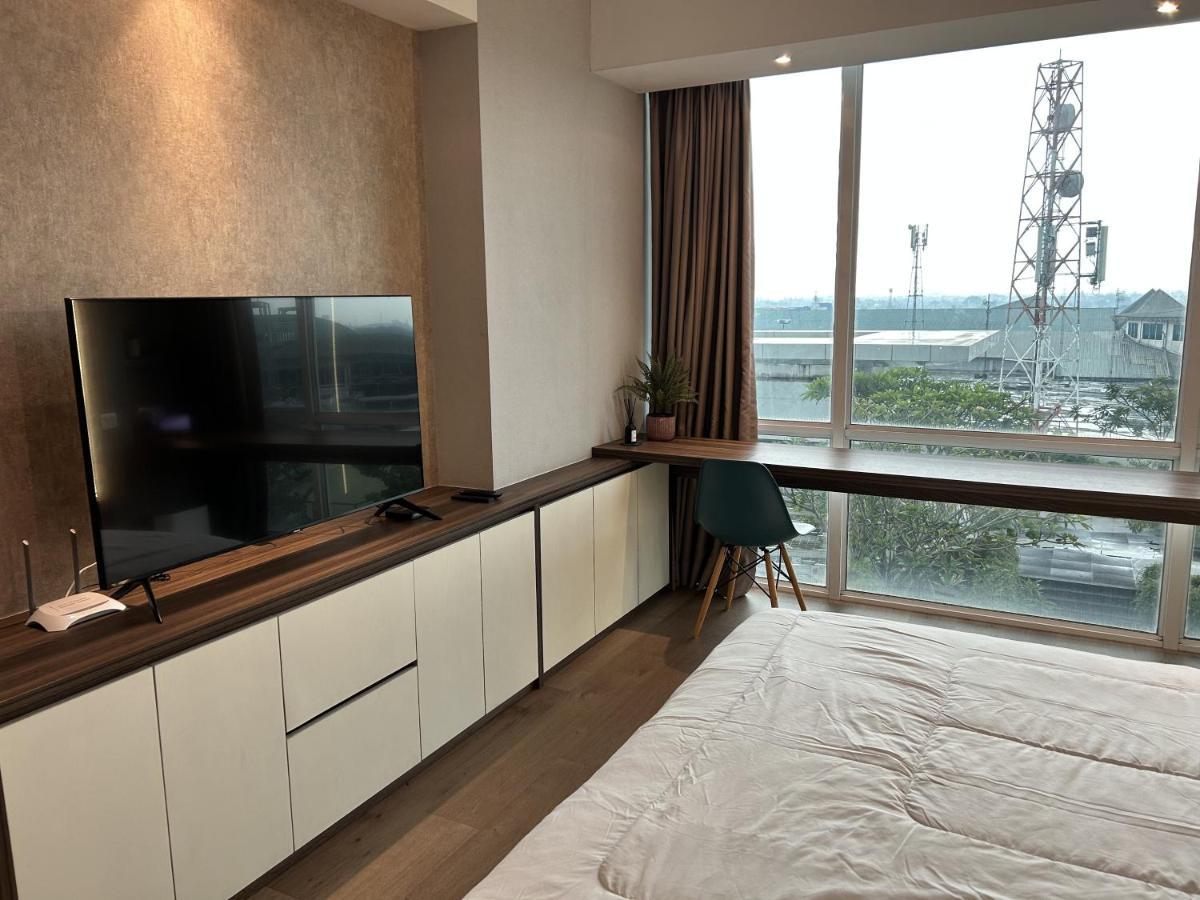 U Residence 2 Studio Apartment Pool View Tangerang Dış mekan fotoğraf