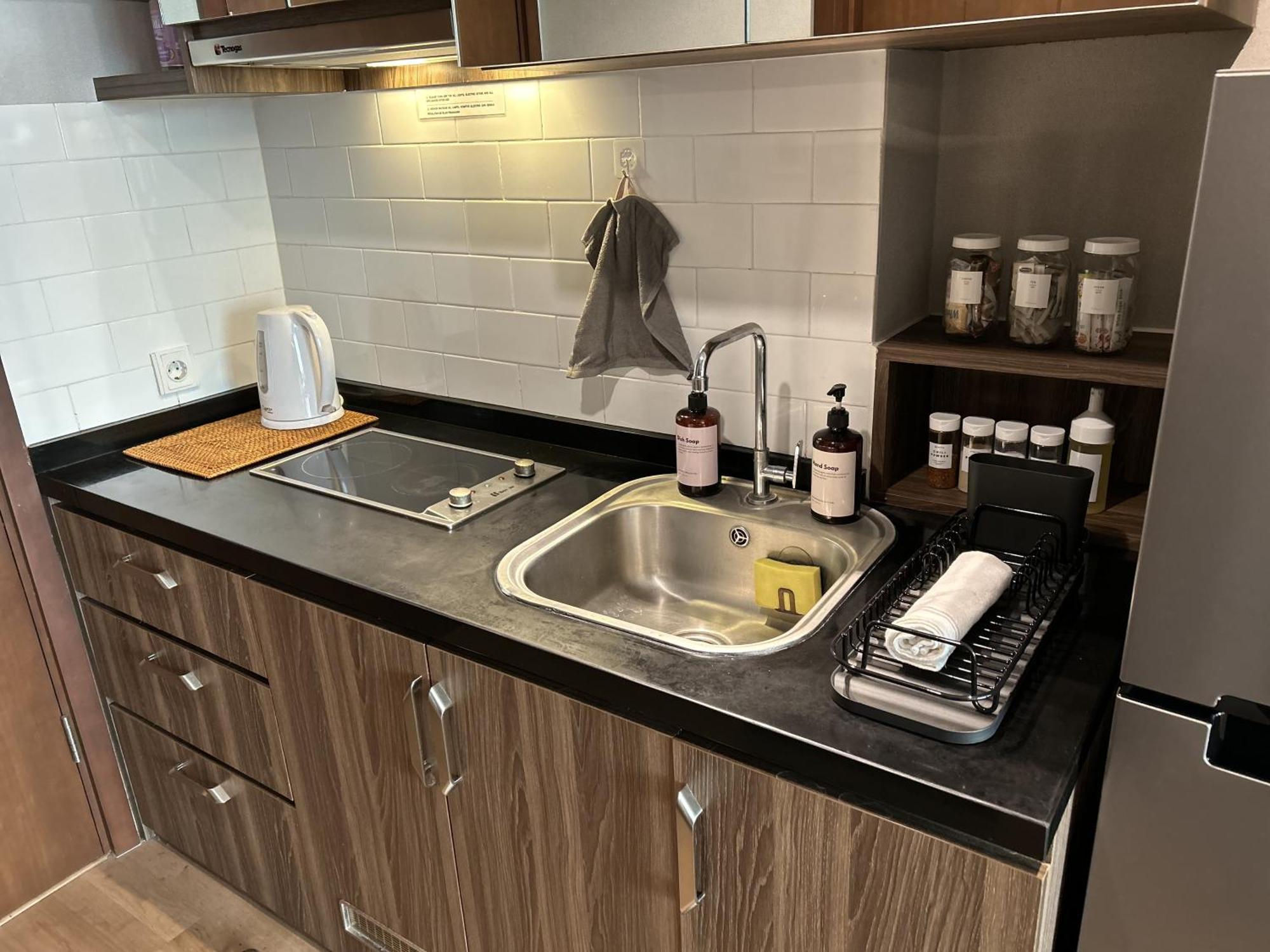 U Residence 2 Studio Apartment Pool View Tangerang Dış mekan fotoğraf